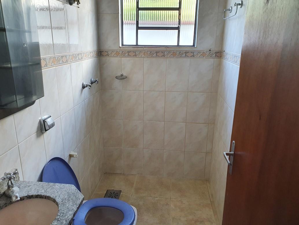 Casa à venda com 2 quartos, 150m² - Foto 11