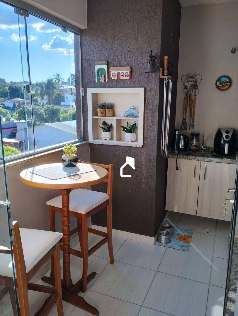 Apartamento à venda com 2 quartos, 72m² - Foto 10