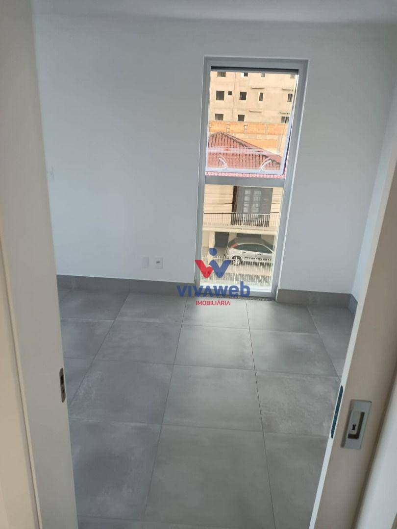 Apartamento à venda com 2 quartos, 62m² - Foto 14