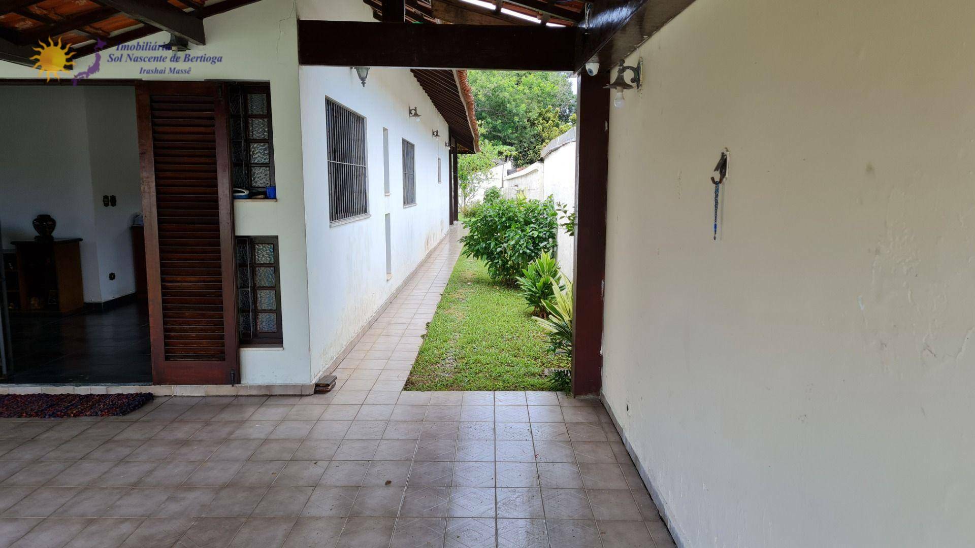 Casa à venda com 4 quartos, 192m² - Foto 4