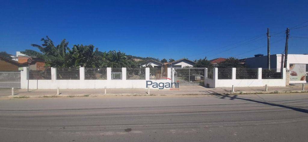 Casa, 4 quartos, 81 m² - Foto 1