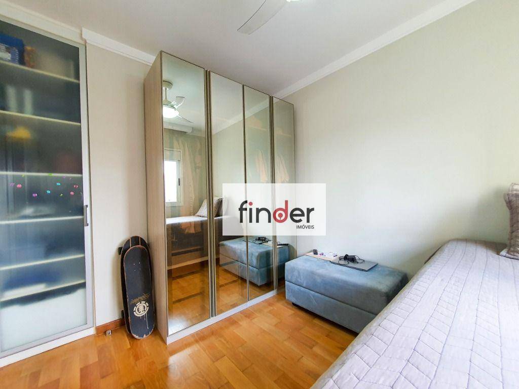 Apartamento à venda com 3 quartos, 200m² - Foto 13