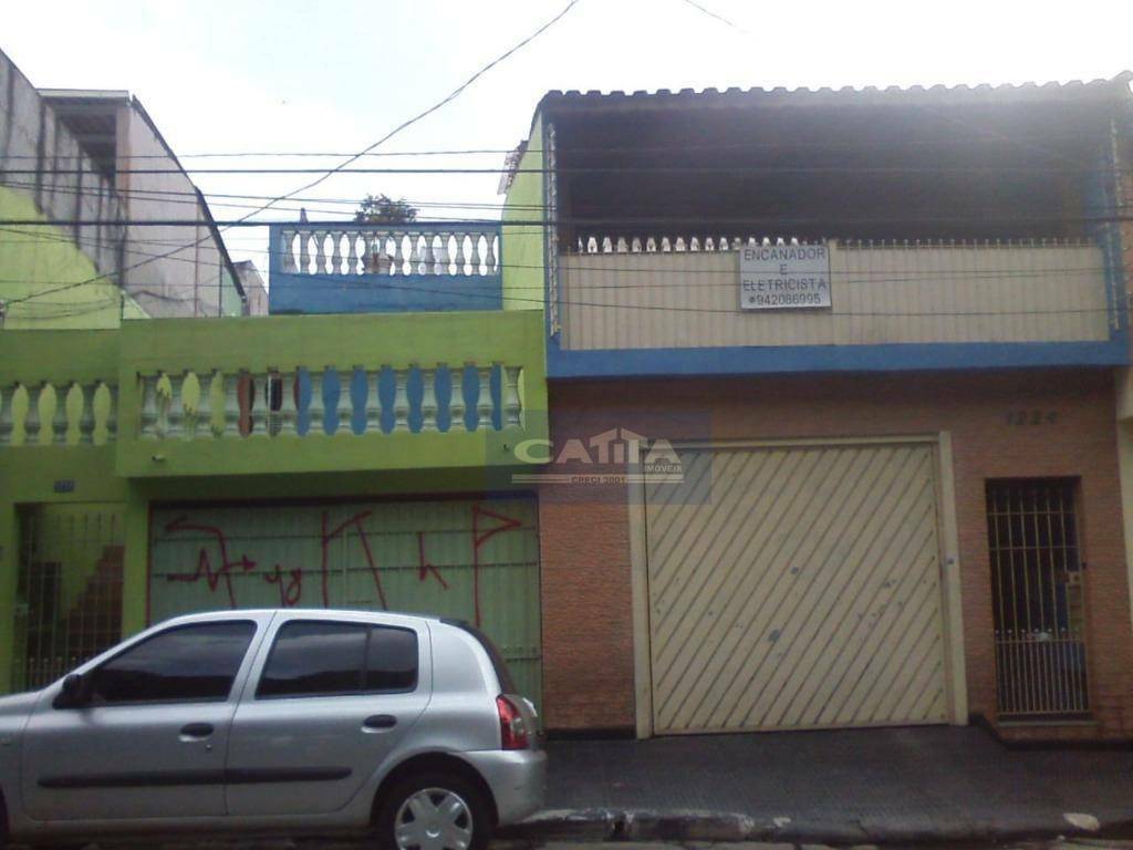 Sobrado à venda com 5 quartos, 250m² - Foto 1