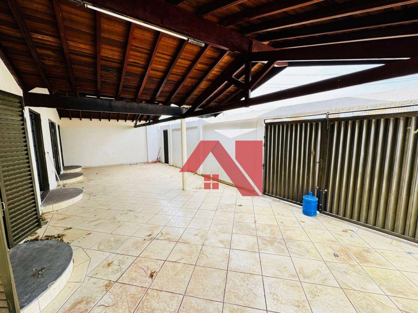 Casa à venda com 3 quartos, 180m² - Foto 3