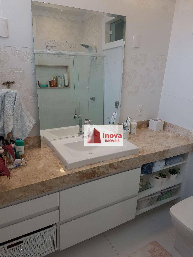 Apartamento à venda com 3 quartos, 140m² - Foto 19