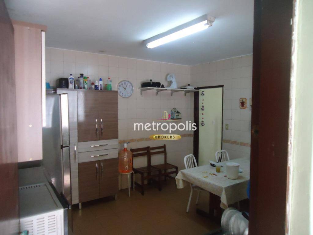 Casa à venda com 5 quartos, 275m² - Foto 2