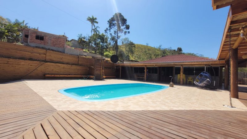 Chácara à venda com 1 quarto, 150m² - Foto 3