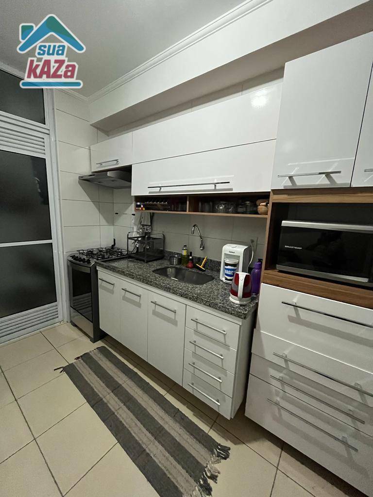 Apartamento à venda com 2 quartos, 70m² - Foto 11