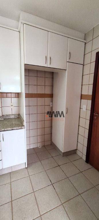 Apartamento para alugar com 3 quartos, 100m² - Foto 8
