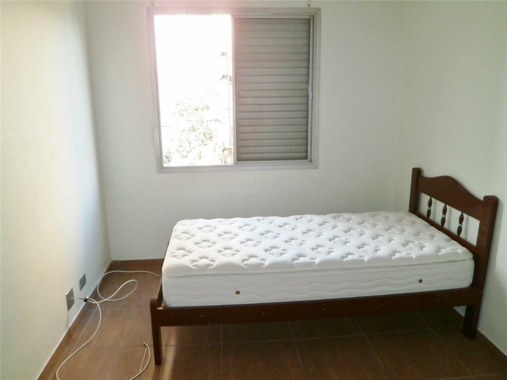 Apartamento à venda com 2 quartos, 64m² - Foto 9