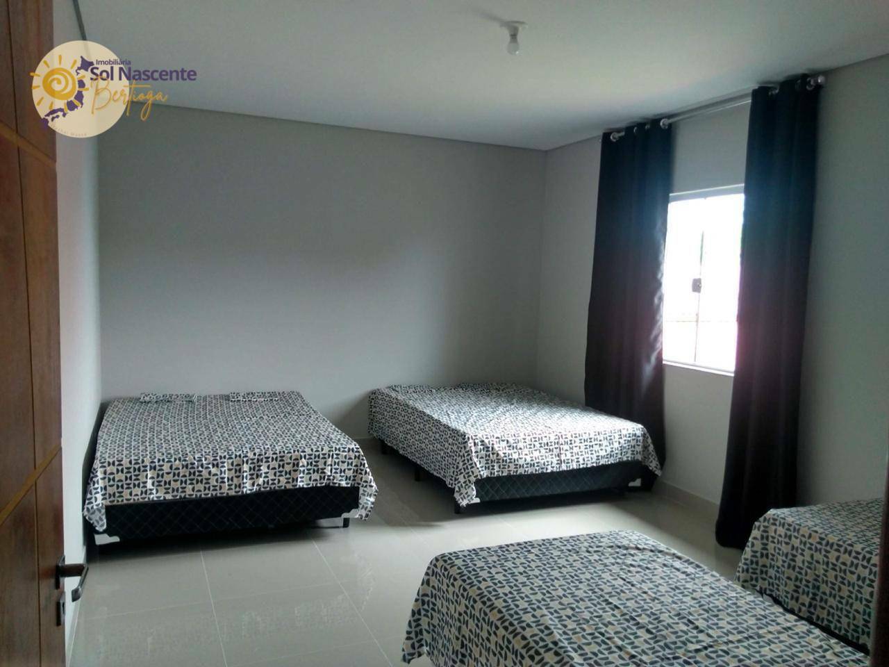 Casa para alugar com 2 quartos, 300m² - Foto 12