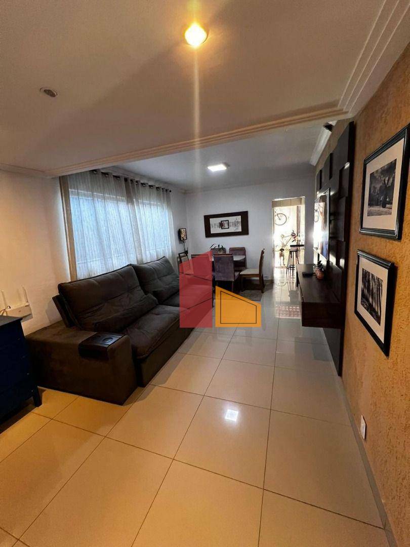 Casa à venda com 3 quartos, 143m² - Foto 1