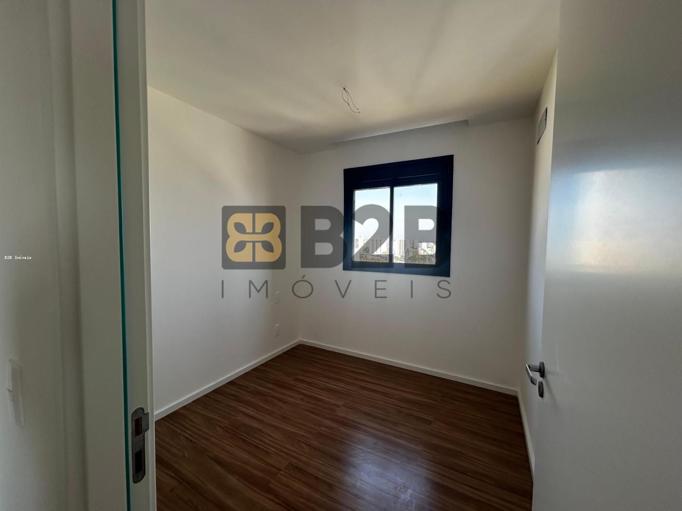 Apartamento à venda com 3 quartos, 76m² - Foto 8