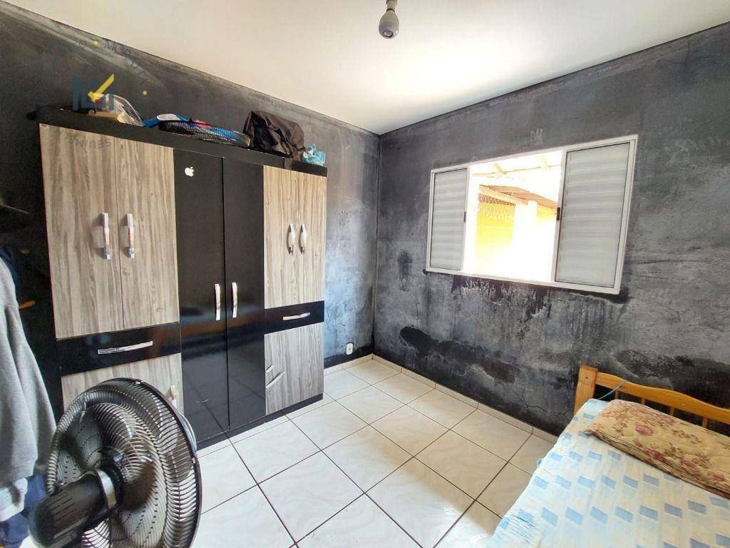 Casa à venda com 3 quartos, 86m² - Foto 11