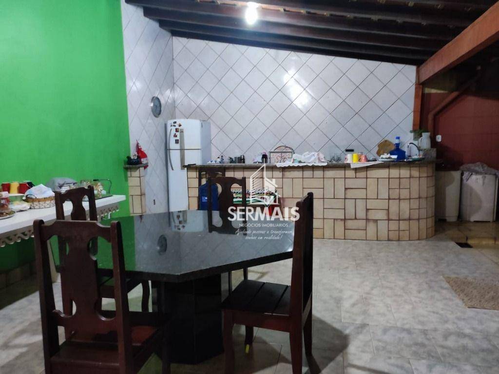 Casa à venda com 3 quartos, 112m² - Foto 4