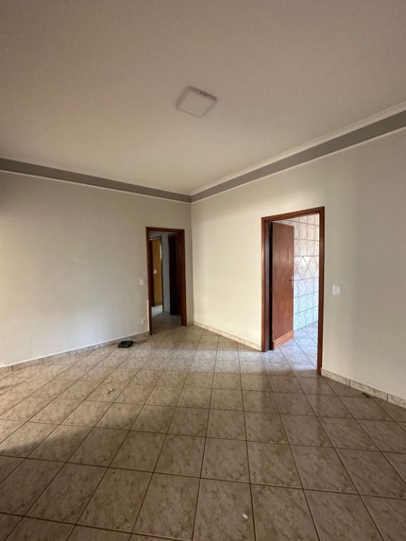 Casa à venda com 3 quartos, 373m² - Foto 24