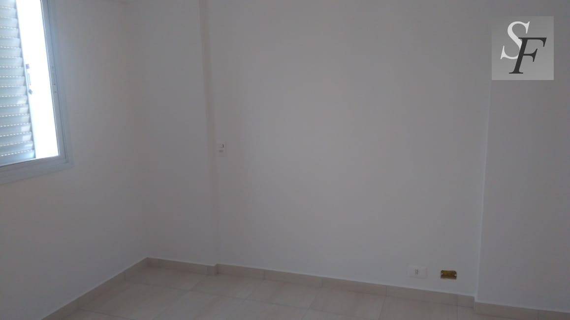 Apartamento à venda com 2 quartos, 64m² - Foto 8