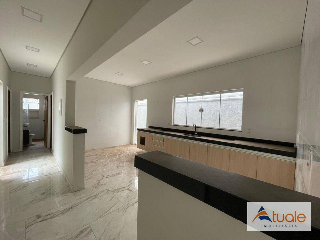 Casa à venda com 2 quartos, 100m² - Foto 2