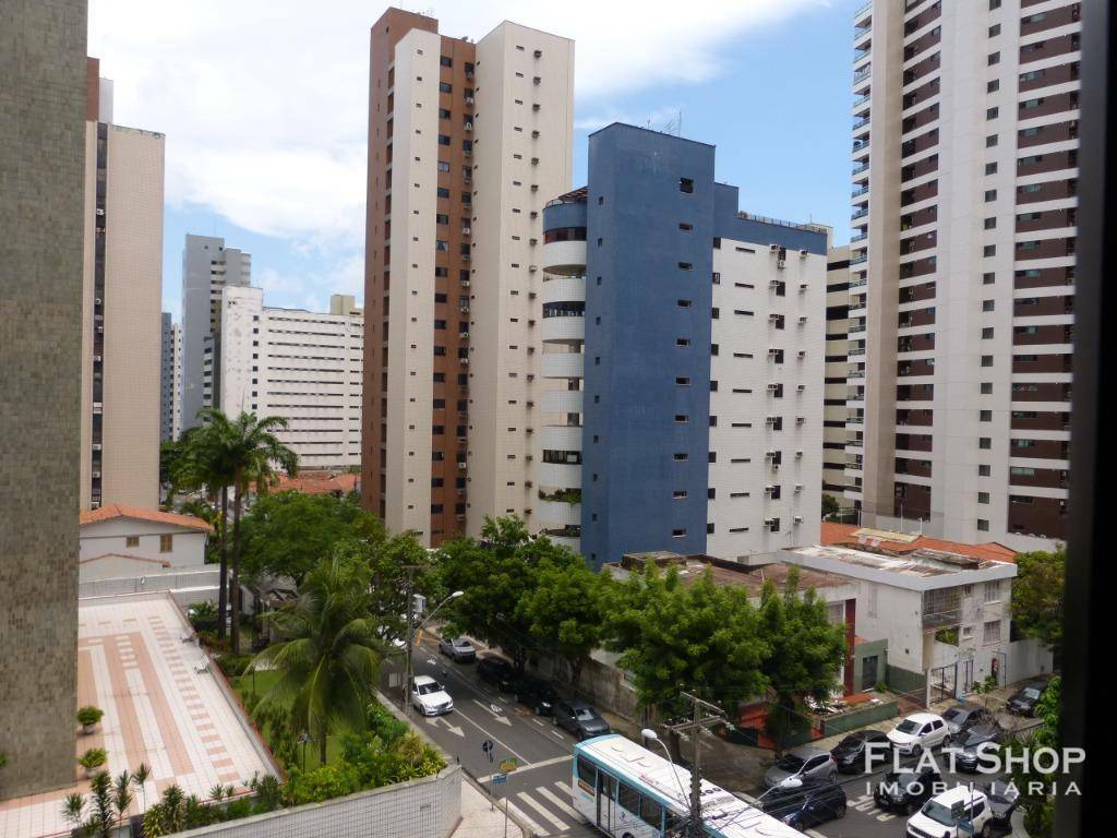 Apartamento à venda com 3 quartos, 194m² - Foto 5