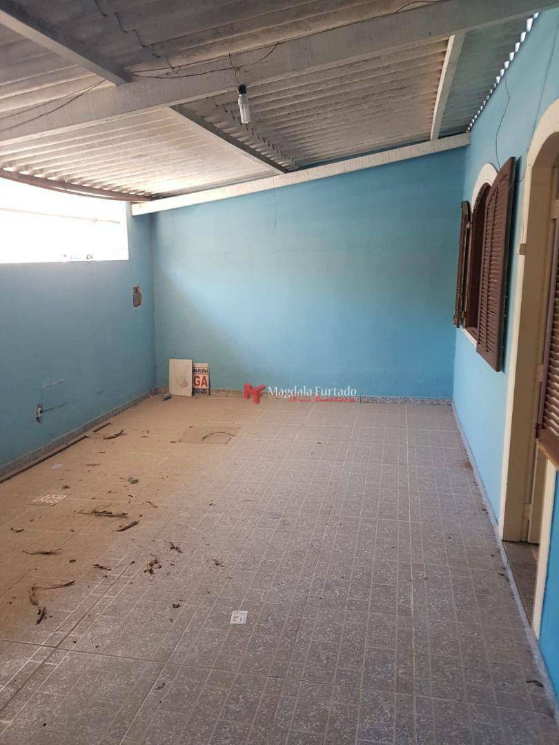 Casa à venda com 2 quartos, 130m² - Foto 7