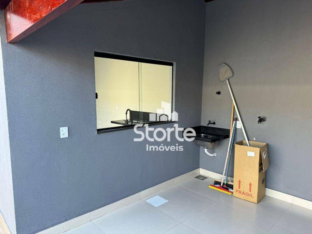 Casa à venda com 3 quartos, 104m² - Foto 5