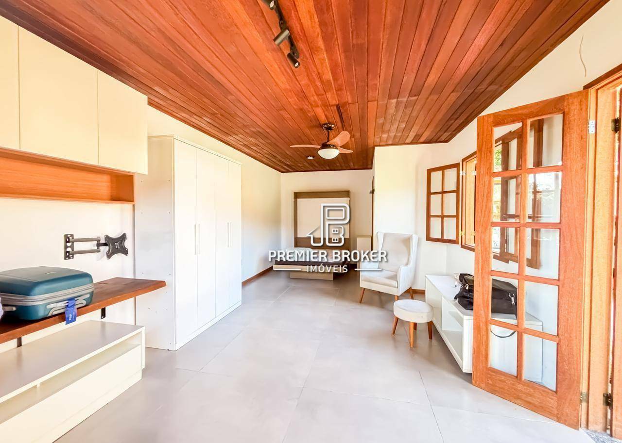 Casa de Condomínio à venda com 5 quartos, 210m² - Foto 32