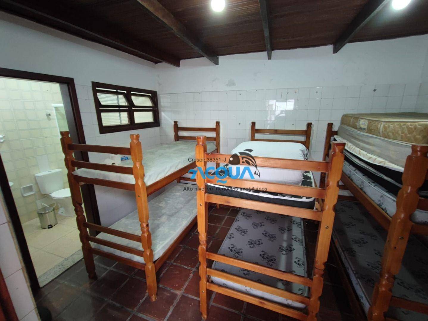 Casa à venda com 5 quartos, 200m² - Foto 8