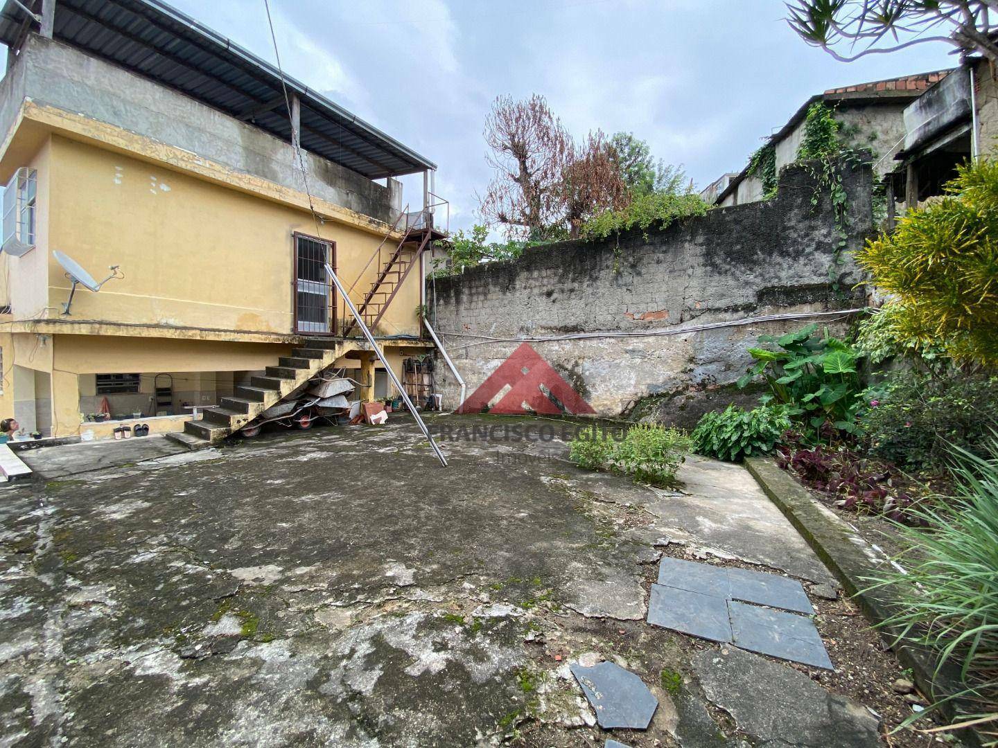 Casa à venda com 5 quartos, 160m² - Foto 27