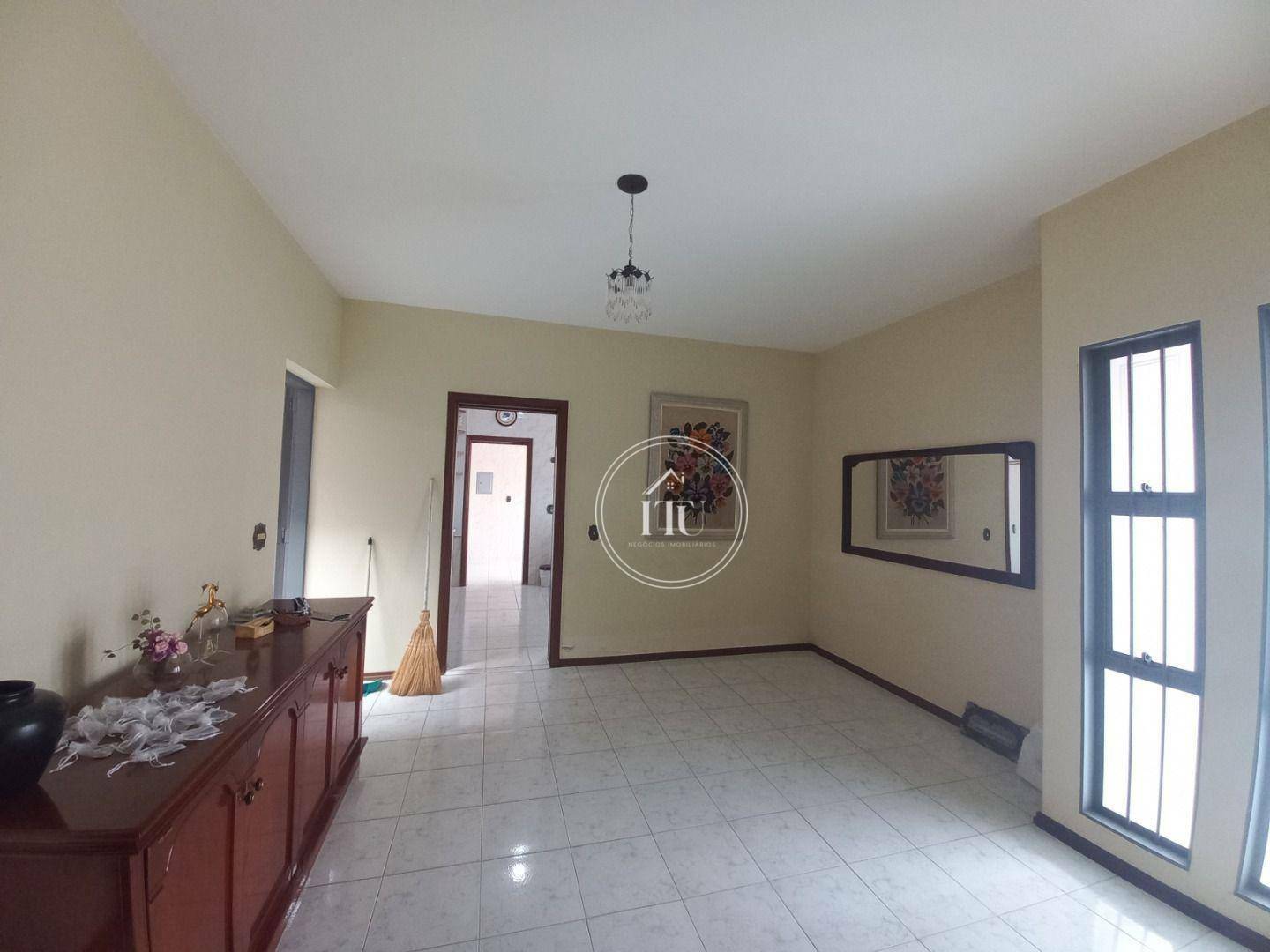 Casa, 3 quartos, 346 m² - Foto 17