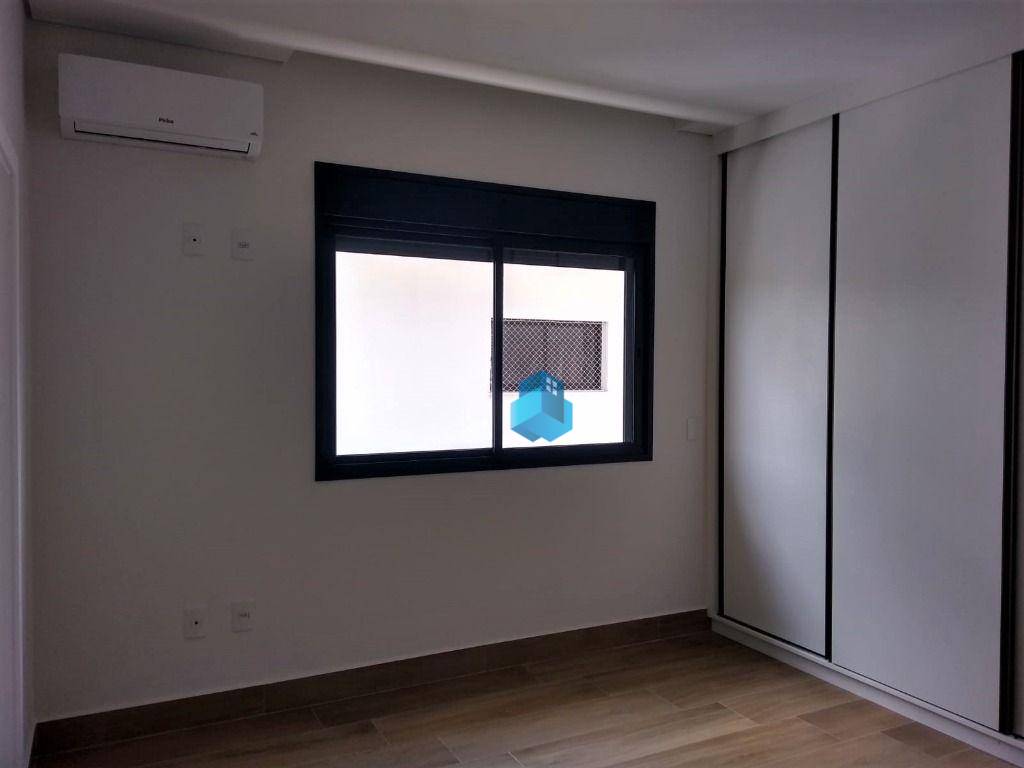 Casa à venda com 3 quartos, 330m² - Foto 13