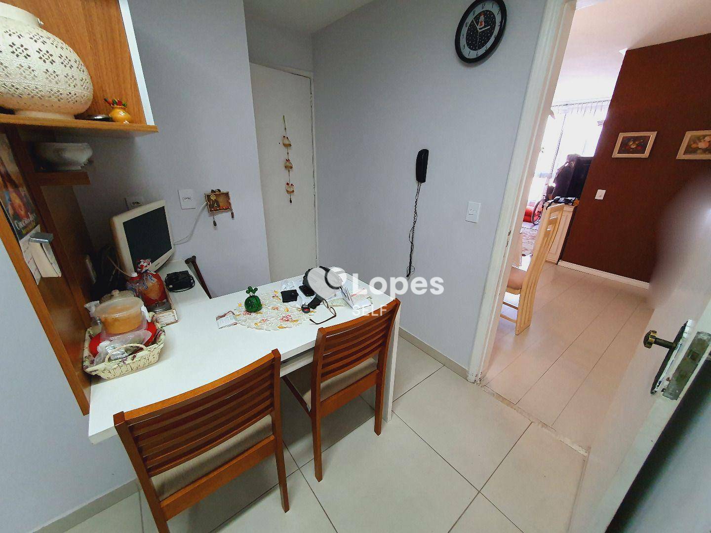 Apartamento à venda com 2 quartos, 75m² - Foto 8