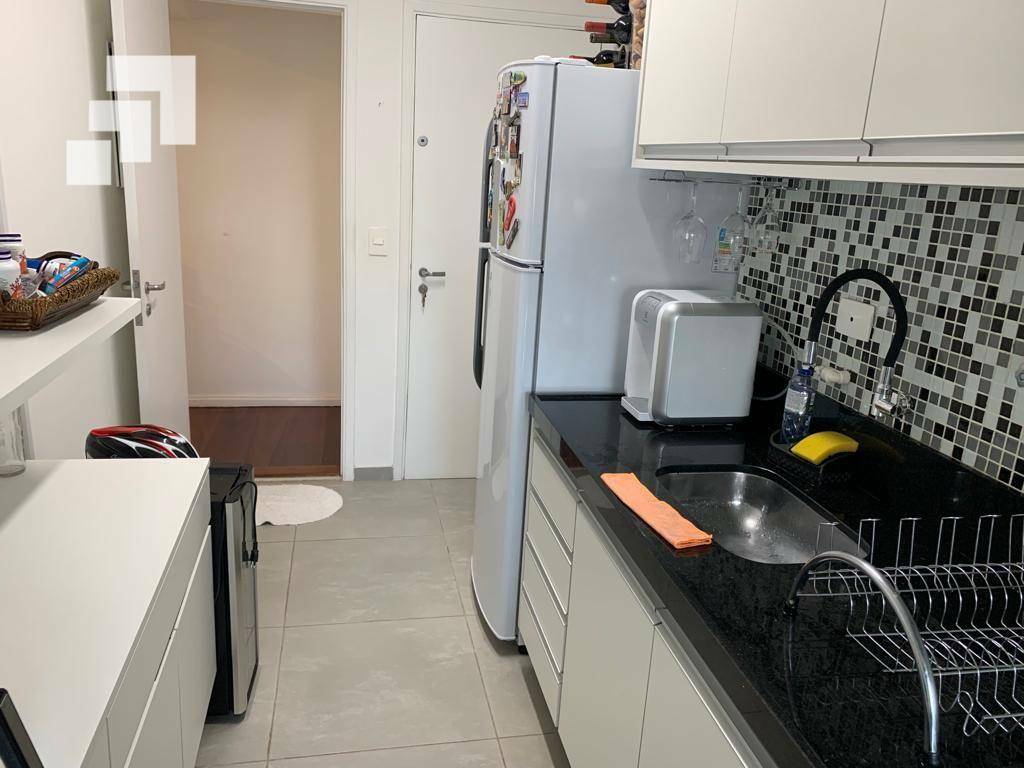 Apartamento à venda com 2 quartos, 70m² - Foto 7