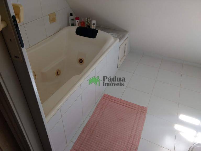 Chácara à venda com 5 quartos, 650m² - Foto 22