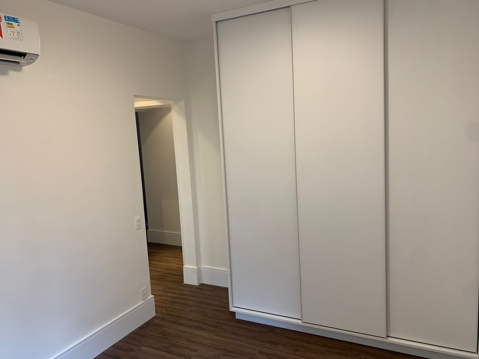 Apartamento à venda com 3 quartos, 223m² - Foto 12