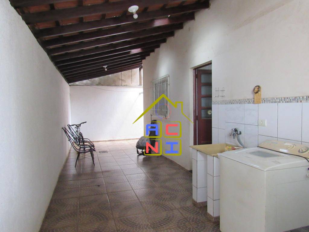 Casa à venda com 2 quartos, 144m² - Foto 17