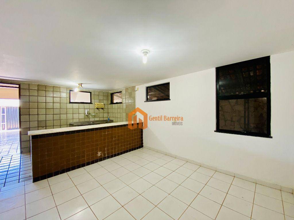 Casa de Condomínio à venda com 4 quartos, 396m² - Foto 22