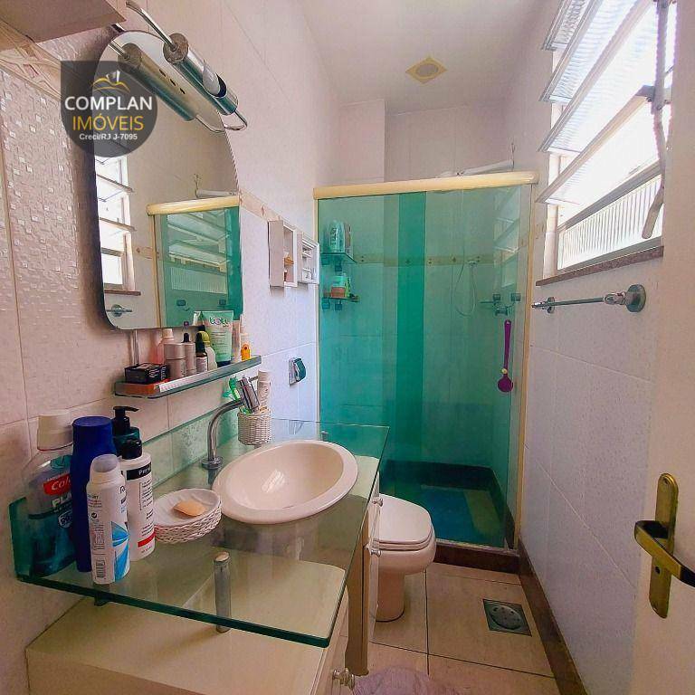 Casa de Condomínio à venda com 3 quartos, 204m² - Foto 18