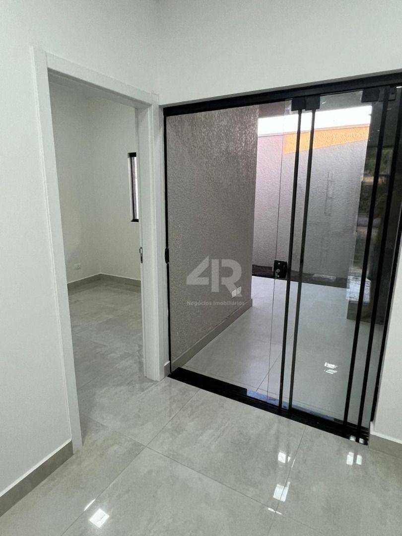 Casa à venda com 3 quartos, 77m² - Foto 14