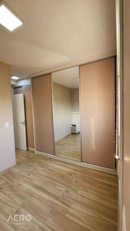 Apartamento à venda com 2 quartos, 65m² - Foto 27