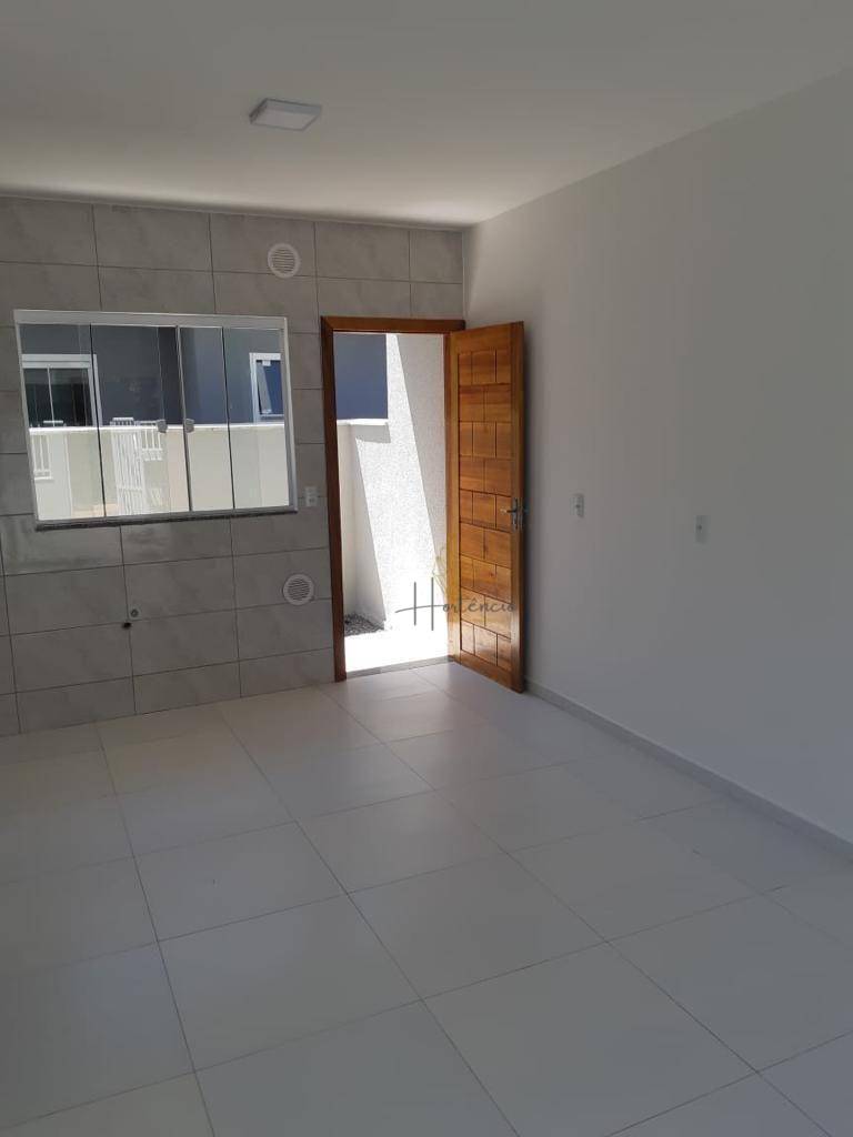 Casa à venda com 2 quartos, 45m² - Foto 14