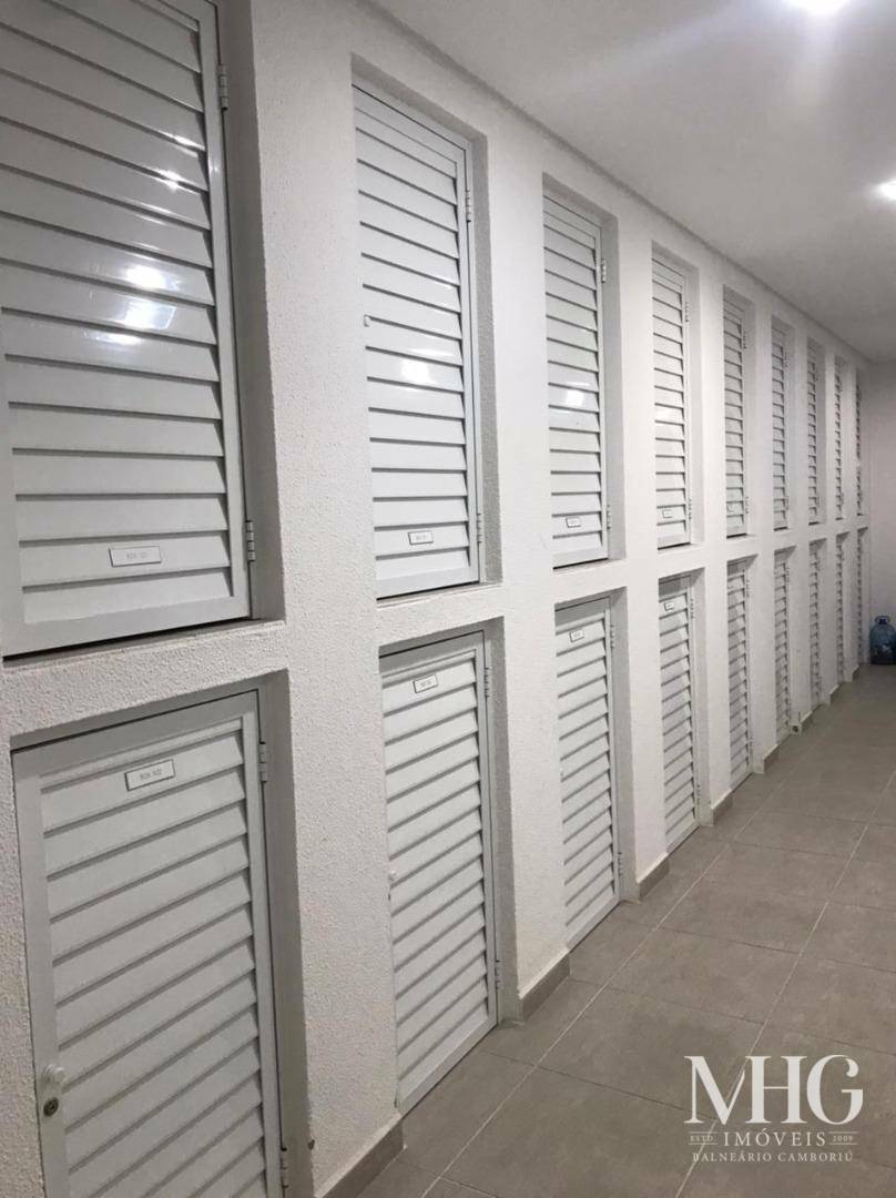 Apartamento à venda com 3 quartos, 145m² - Foto 9