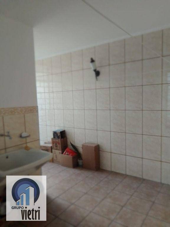 Casa à venda com 2 quartos, 170m² - Foto 12