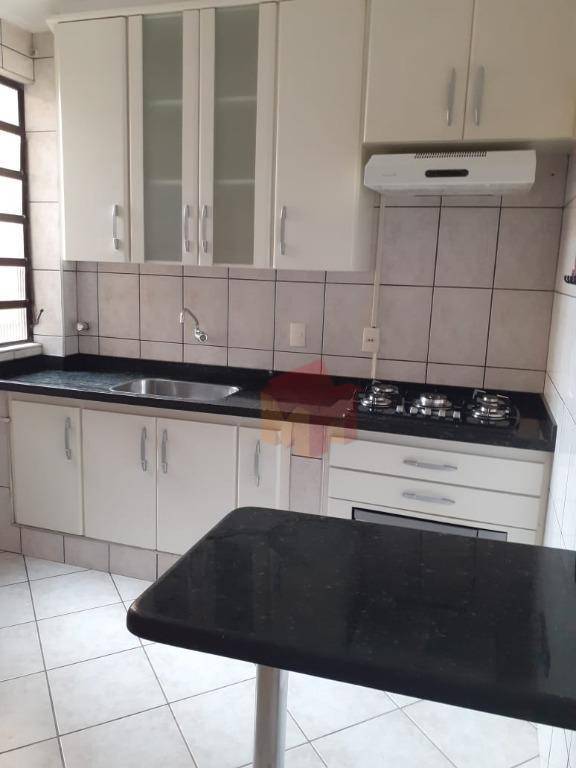 Apartamento à venda com 2 quartos, 62m² - Foto 3