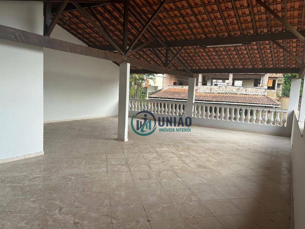 Casa de Condomínio à venda com 4 quartos, 200m² - Foto 25