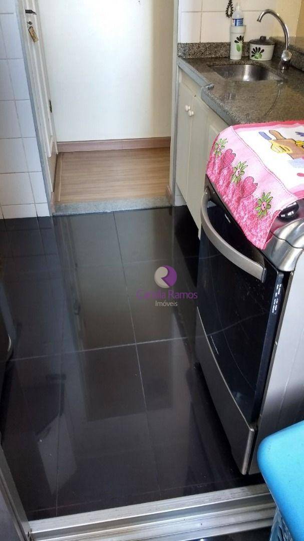 Apartamento à venda com 3 quartos, 61m² - Foto 9