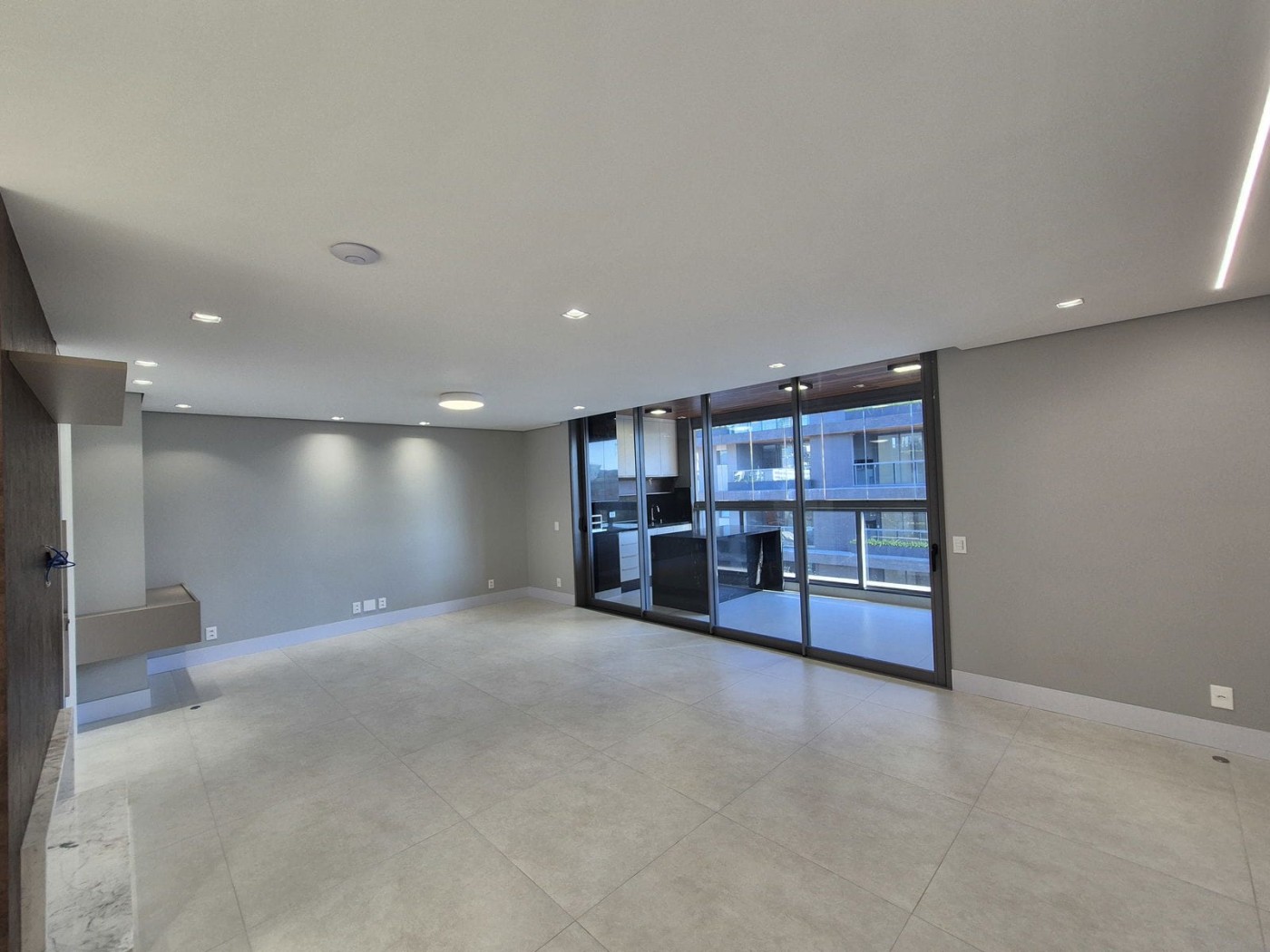 Apartamento à venda com 3 quartos, 151m² - Foto 8