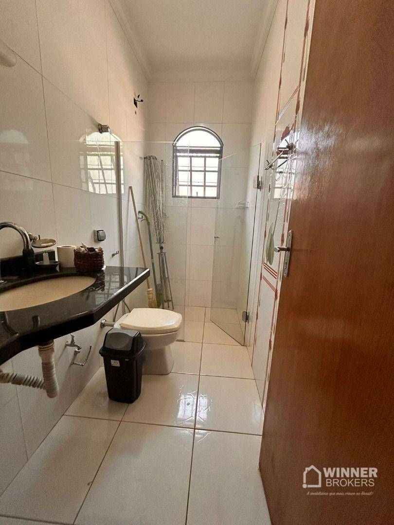 Casa à venda com 2 quartos, 80m² - Foto 13