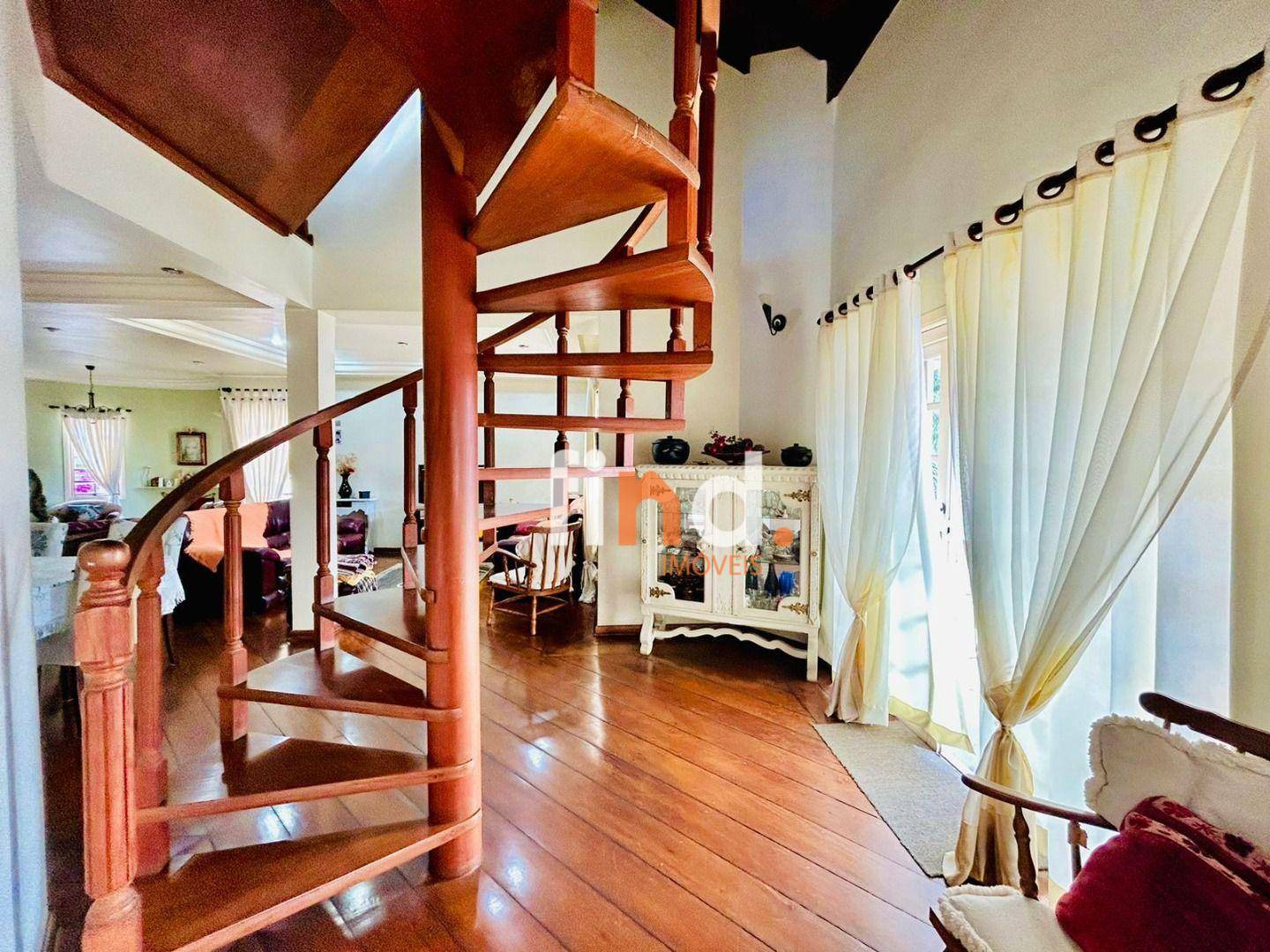 Casa de Condomínio à venda com 4 quartos, 361m² - Foto 10