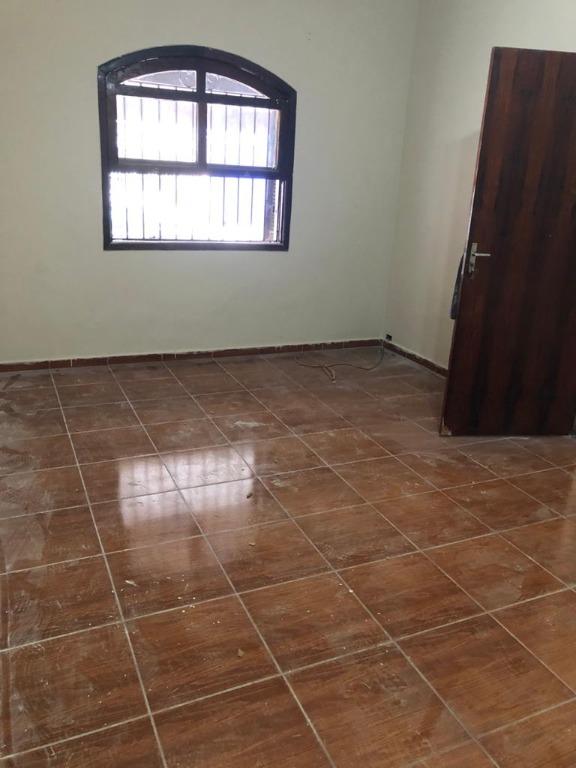 Casa à venda com 2 quartos, 125m² - Foto 4