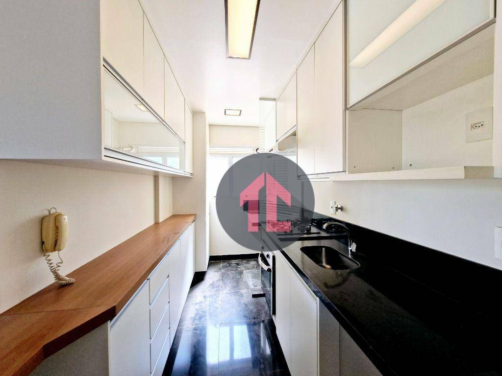 Apartamento à venda e aluguel com 3 quartos, 75m² - Foto 11